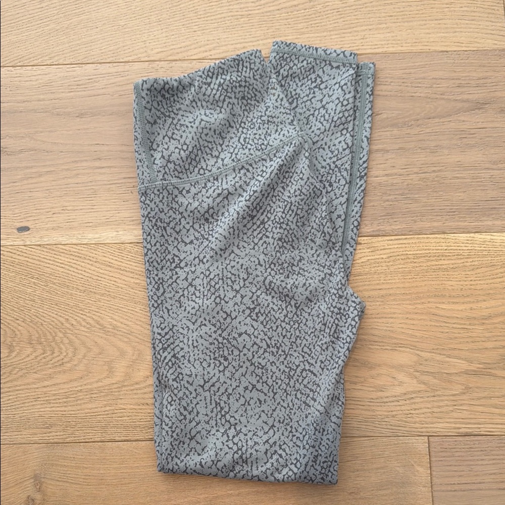 Varley Blue/Gray Animal Print Leggings